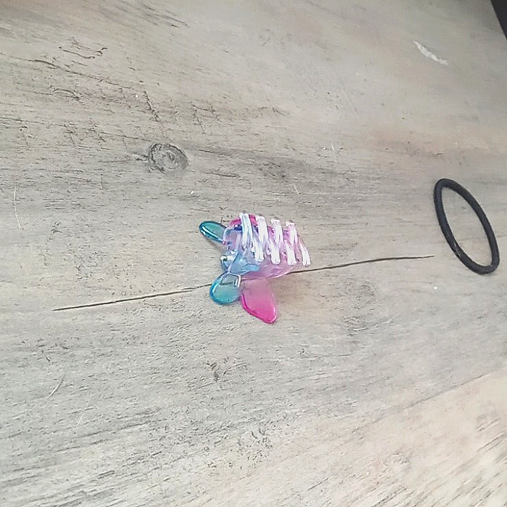 Claires clip